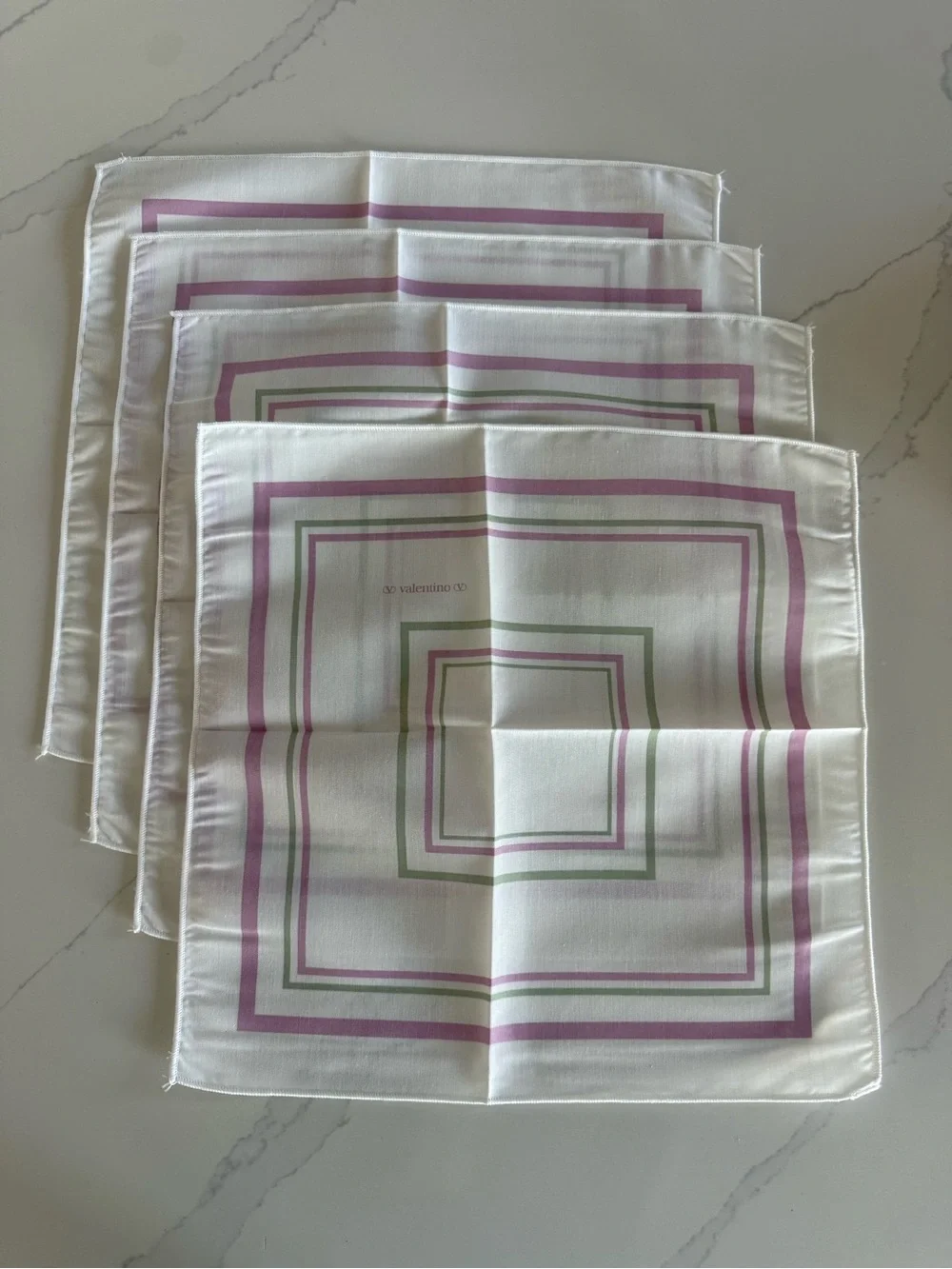 Vintage set of 4 Valentino cloth napkins like new